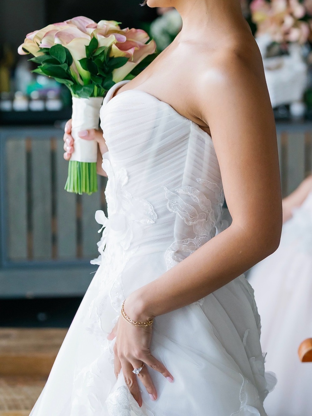 Flora, Rivini by Rita Vinieris - Picture 4 of 9